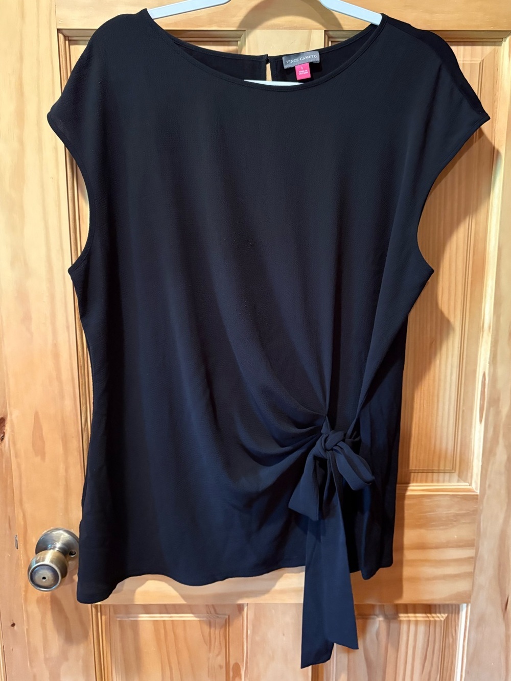 Vince Camuto Black Side-Tie Top women’s L
